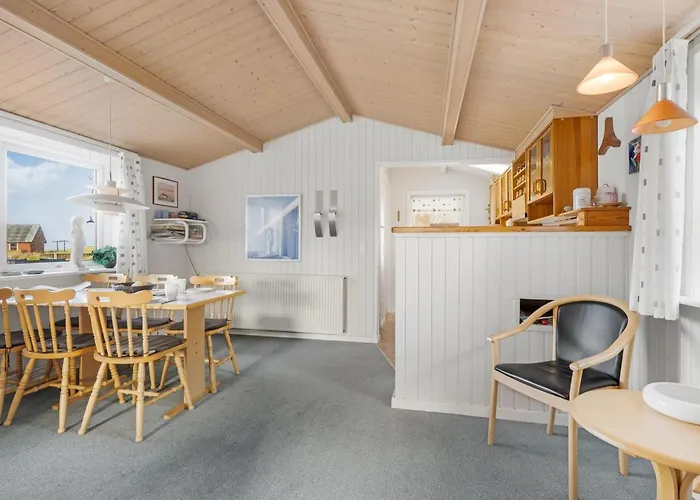 Gisa - 500m From The Sea By Interhome